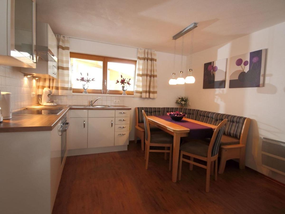 Boutique Apartment In Brixen With Mountain View Brixen im Thale Εξωτερικό φωτογραφία