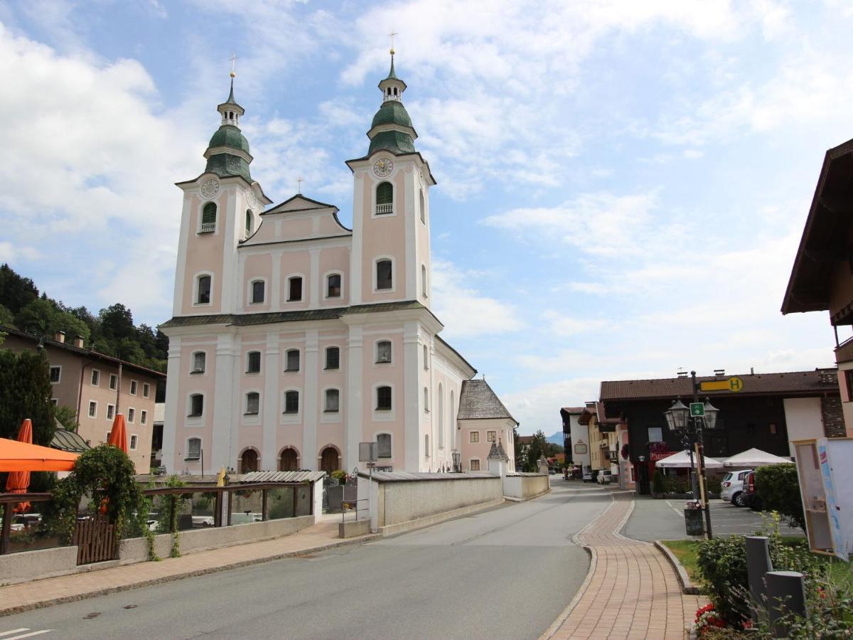 Boutique Apartment In Brixen With Mountain View Brixen im Thale Εξωτερικό φωτογραφία